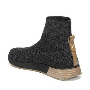 dr scholl's rainmaker